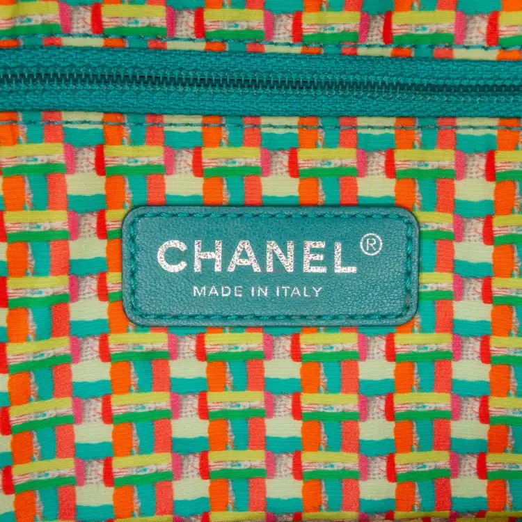 Paris - Seoul Medium Lambskin Coco Rain Flap - Chanel