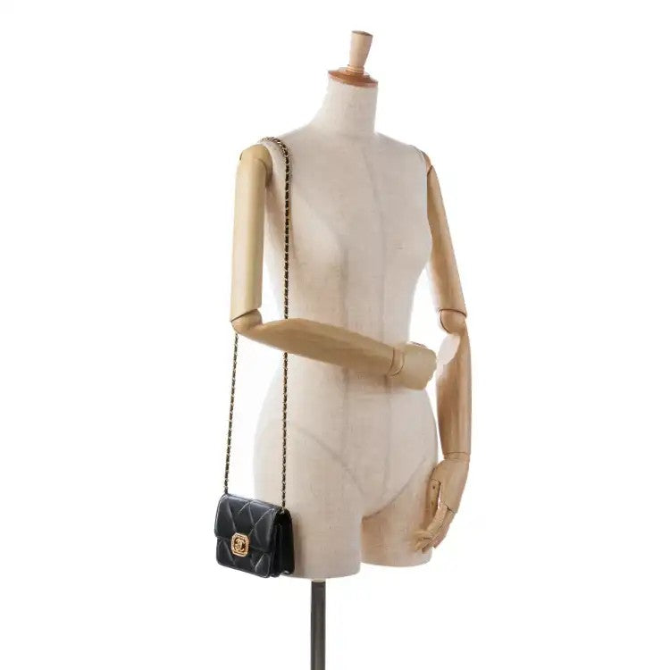 Quilted Calfskin Strass Clutch With Chain Flap - Chanel